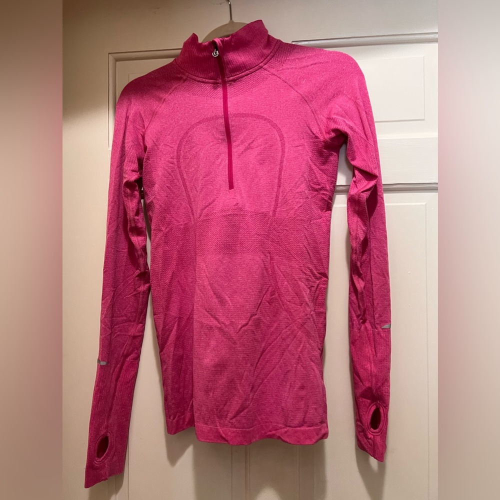 Bright pink Barbiecore! Lululemon Swiftly Tech half zip